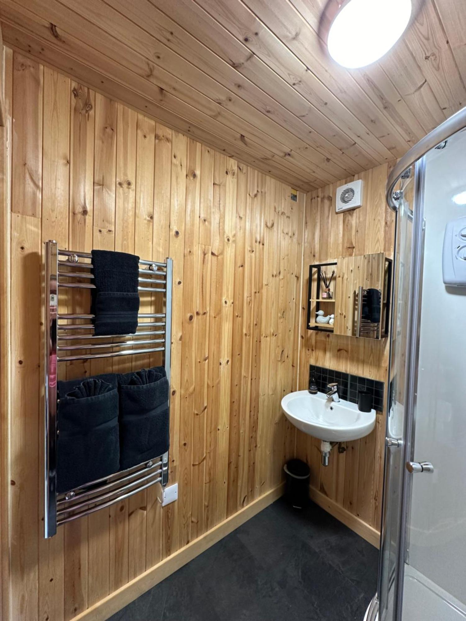Appartement Taigh Beag à Inverlochy Extérieur photo